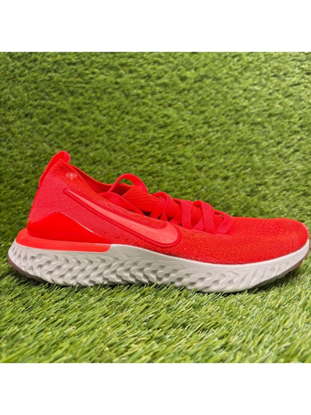 Nike Epic React Flyknit 2 Boys Size 5Y Chili Red Athletic Running Shoes Sneakers